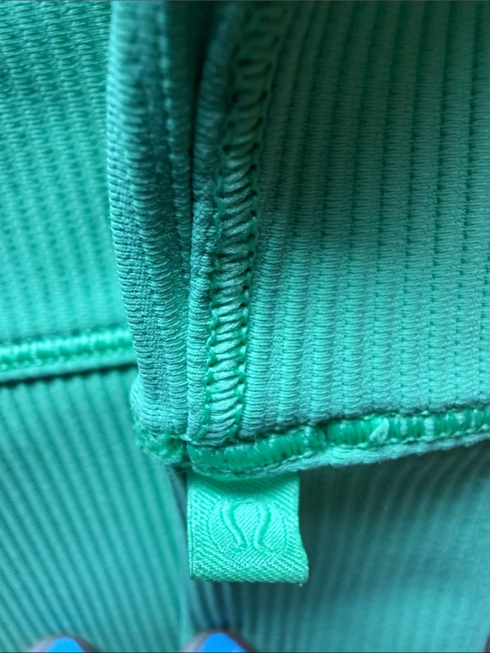 Lululemon Power Pivot Ribbed Tank - Picture 3 of 3